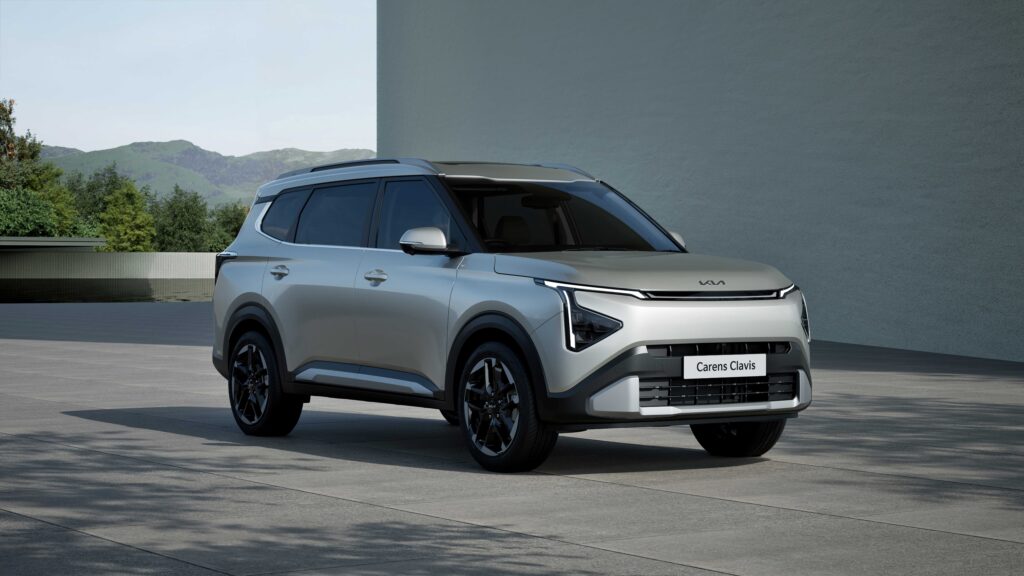 Kia Carens Clavis Image