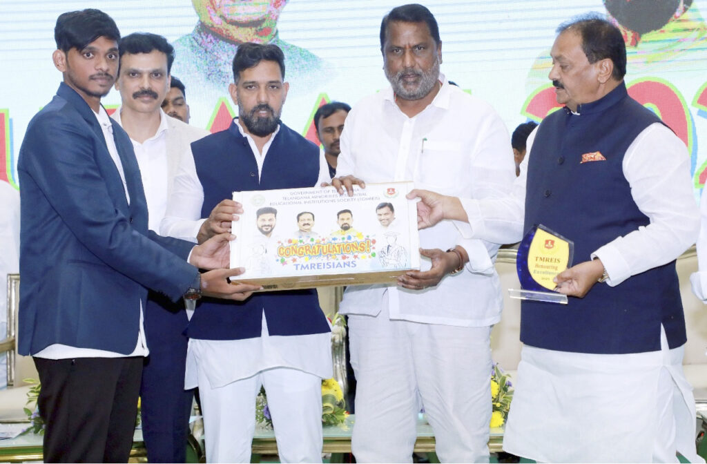 TGMREIS Felicitation Ceremony Celebrates Students’ Success in MBBS, BDS & IIT Admissions