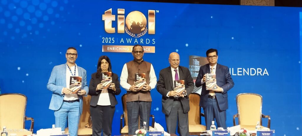 ‘The COB (Web) Turns Twenty’ Written by Journalist & Author Dr. Shailendra Kumar launched at TIOL Congress 