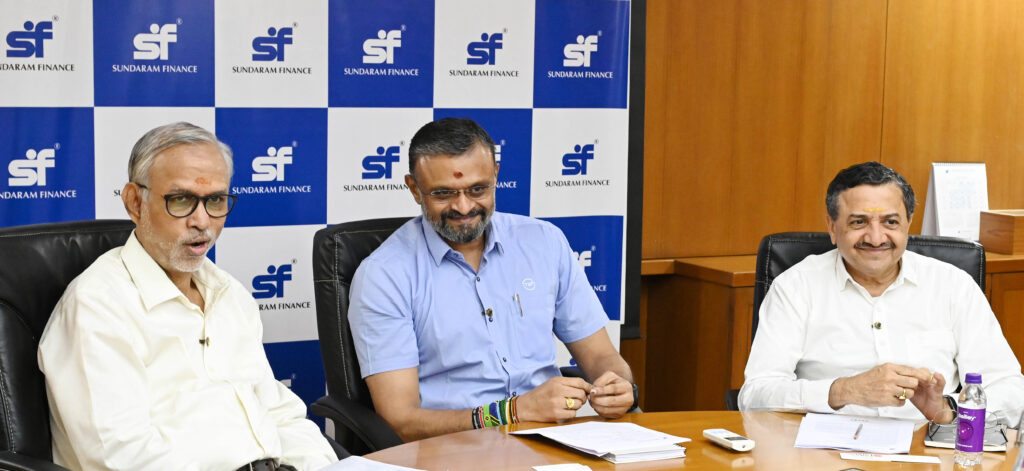 L to R - Mr. M. Ramaswamy, Chief Financial Officer, Mr. Rajiv C. Lochan, Managing Director, and Mr. A. N. Raju, Joint Managing Director of Sundaram Finance Limited